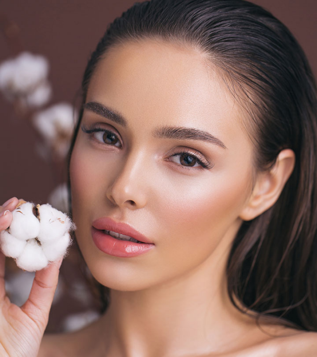 Beauty Unleashed: Fashion Bloggers Rate the Latest Makeup Trends